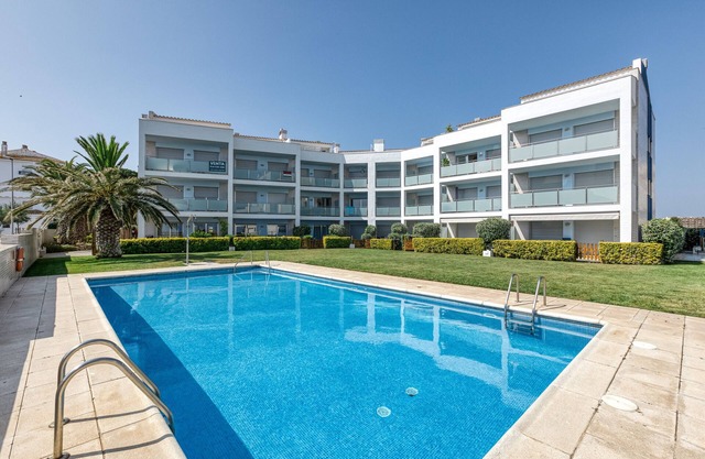 Apartment 'Apartamento Moll Con Piscina' with Mountain View, Shared Pool and Air Conditioning