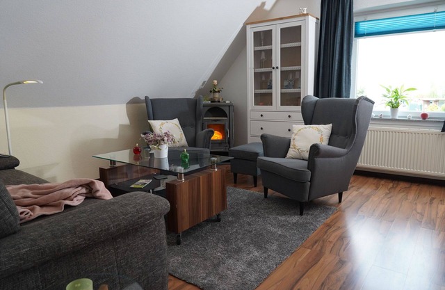 Apartment 'Apfelkorb' with Private Terrace and Wi-Fi