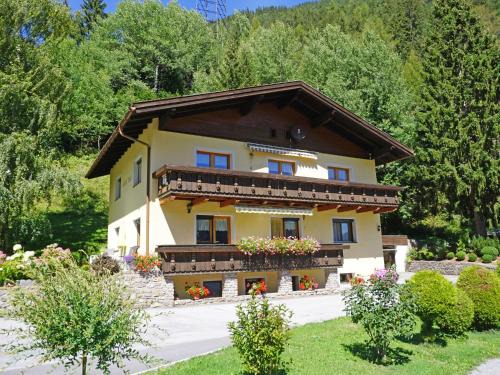 Apartment Arlberg by Interhome