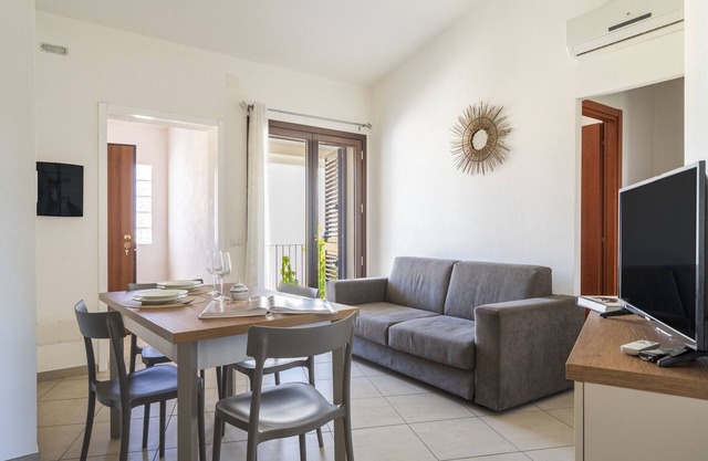 Apartment 'Bernabé' with Private Terrace, Balcony and Air Conditioning