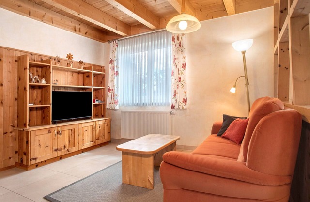 Apartment 'Birch' with Shared Garden, Wi-Fi and Air Conditioning
