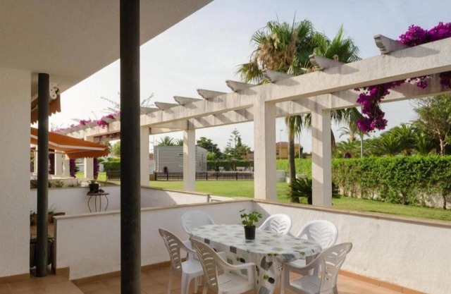 Apartment 'Birds and Nature' with Sea View, Wi-Fi and Air Conditioning
