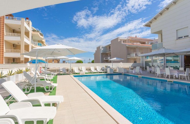 Apartment Blue Bay Resort - RSO180 by Interhome