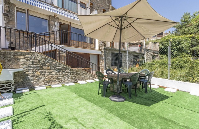 Apartment 'Cal Confianza' with Mountain View, Private Garden and Wi-Fi
