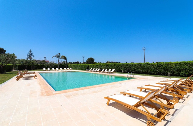 Apartment "Casa Vacanza Locorotondo Otranto" with Garden, Shared Pool & Wi-Fi