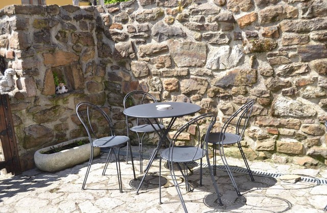 Apartment 'Castaño' with Private Terrace and Wi-Fi