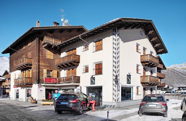 Apartment 'Chalet Meridiana Appartamento 7' with Mountain View