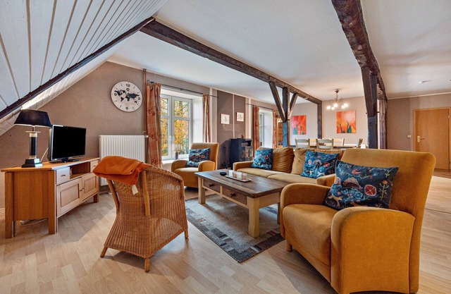 Apartment 'Das Eulennest' with Shared Terrace and Shared Garden