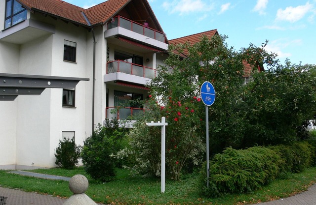 Apartment 'Ferienwohnung 2 Am Seepark Falk' with Balcony and Wi-Fi