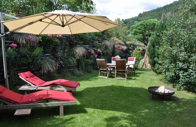 Apartment 'Schwarzwald-Traum' with Mountain View, Private Terrace and Wi-Fi