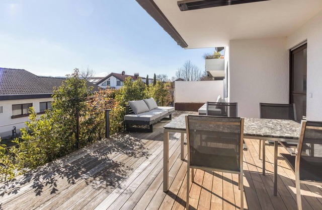 Apartment 'Domizil auf der Höri' on Lake Constance with Partial Lake View
