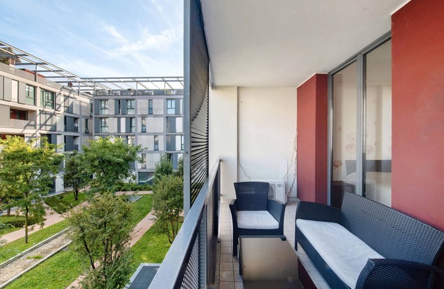 Apartment 'Easy Como Stay Con Parcheggio' with Shared Terrace, Wi-Fi and Air Conditioning