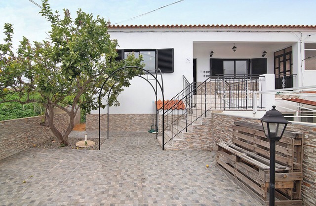 Apartment 'Familiar' with Shared Terrace, Wi-Fi and Air Conditioning