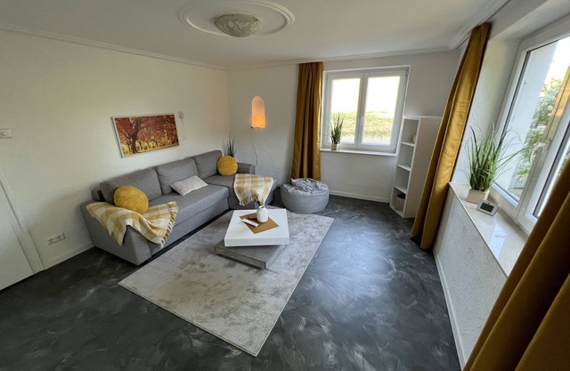 Apartment 'Ferienwohnung Südlicht' with Private Terrace, Shared Garden and Wi-Fi