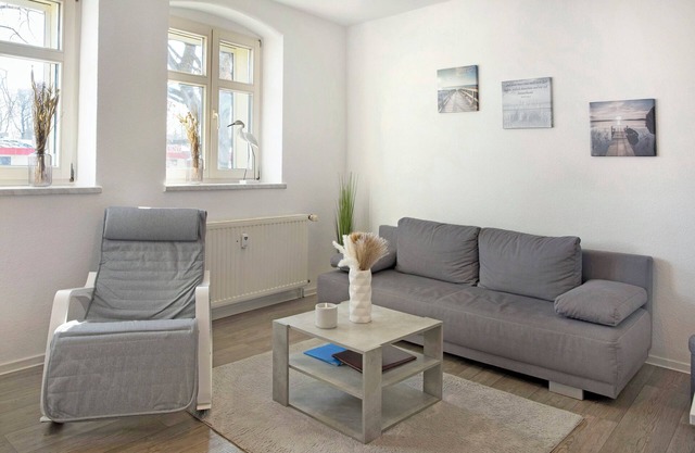 Apartment 'Ferienwohnung Havelvorland' with Shared Terrace and Wi-Fi
