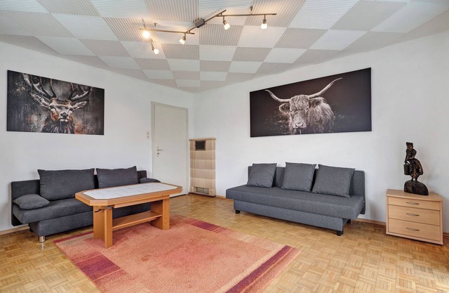 Apartment 'Ferienwohnung Am Brunnen' with Private Terrace and Wi-Fi