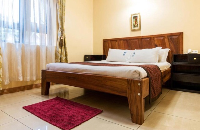 apartment for 24 people in Blue Pearl - Kampala