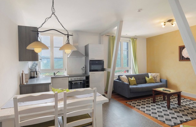 Apartment 'Groß' with Shared Terrace, Shared Garden and Wi-Fi