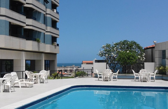 Apartment in Barra - located 200 meters from the sea and the carnival.