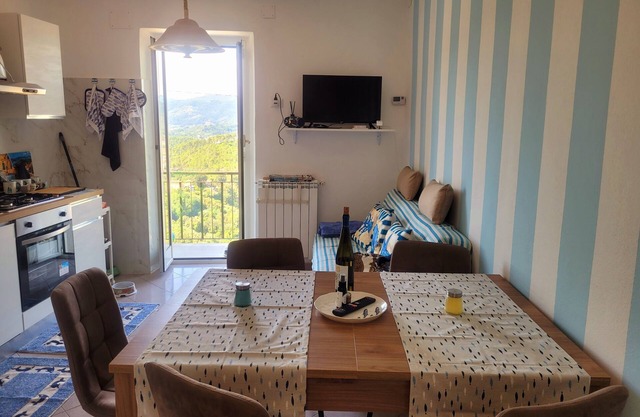Apartment in Cinque Terre area renovated to new 2.5 km from the sea