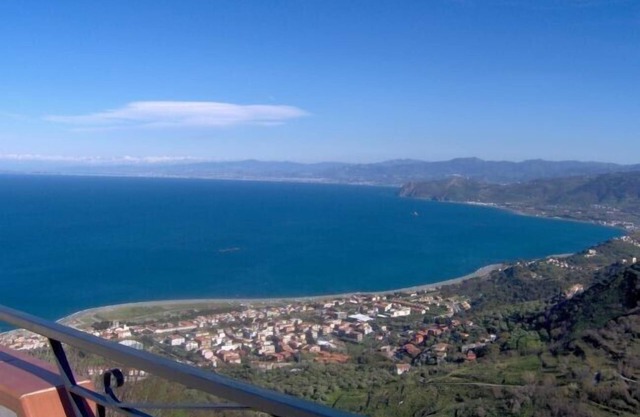 Apartment in front of the Aeolian Islands: terrace with beautiful panoramic view