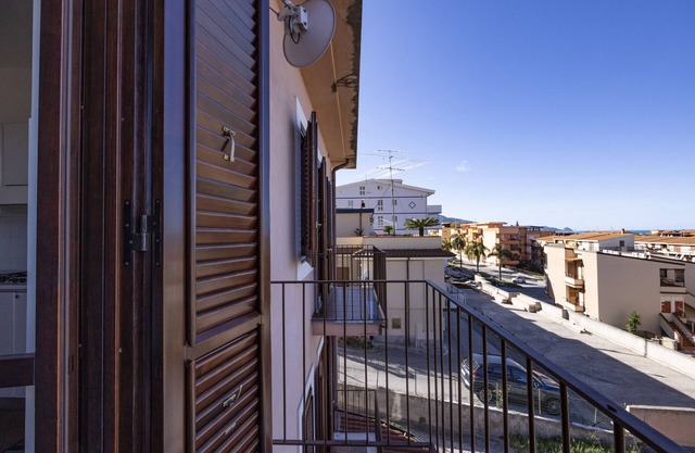 Apartment "In Villa Domenica 9" with Sea View, Balcony & Wi-Fi