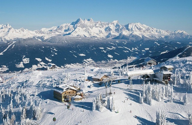 Apartment in Kleinarl near Ski Lift