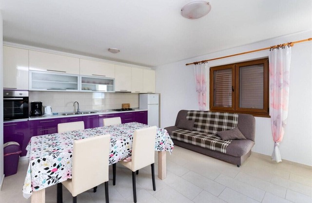 Apartment in Lopar with Seaview, Balcony, Air condition, WIFI (4421-2)