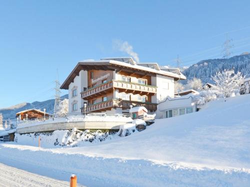 Apartment in Pitztal with Mountain Views