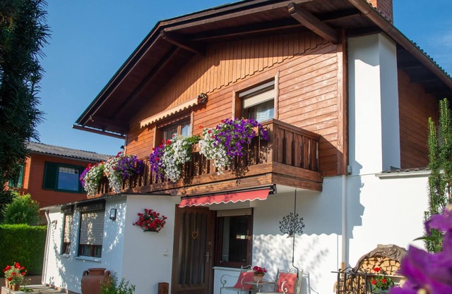 Apartment in Pöls with Southwest-Facing Balcony and Mountain View