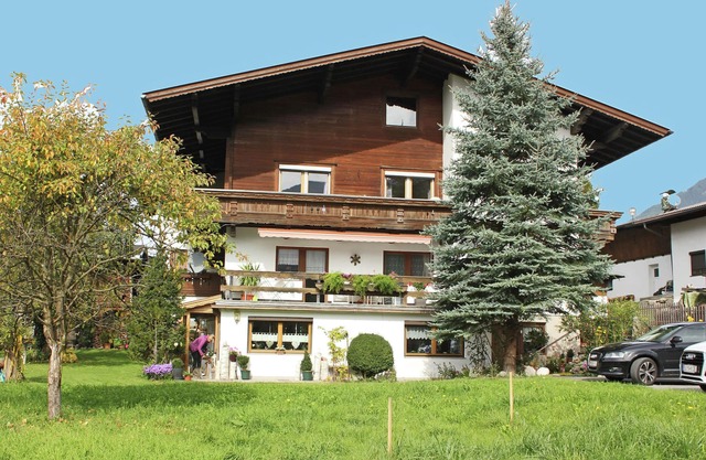 Apartment in Stumm near Ski Slopes