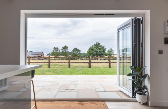 Apartment in the Countryside with Hot Tub