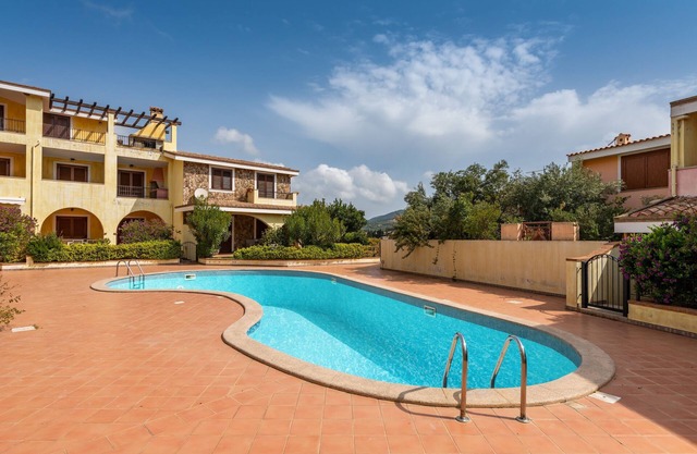 Apartment 'Isabel' with Shared Pool, Wi-Fi and Air Conditioning