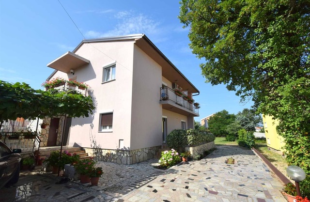 Apartment Josipa 4 with Balcony