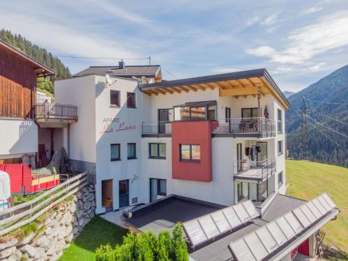 Apartment La Luna by Interhome