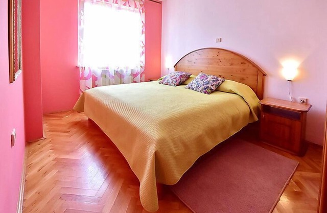 Apartment Laurus by Interhome