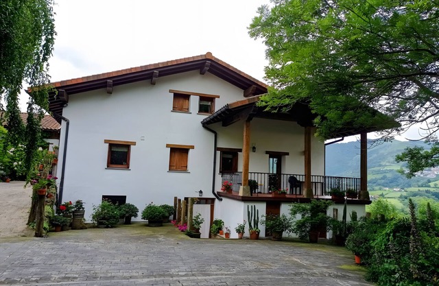 Apartment 'Lokate 2 Habitaciones' with Mountain View, Private Terrace and Wi-Fi