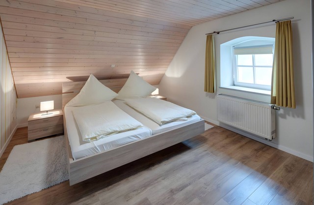 Apartment 'Löwenzahn' with Shared Terrace, Shared Garden and Wi-Fi
