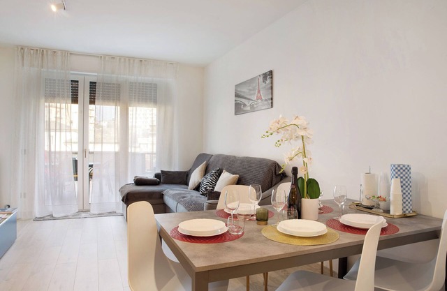 Apartment 'Lucia - Tirano' with Private Terrace, Wi-Fi and Air Conditioning