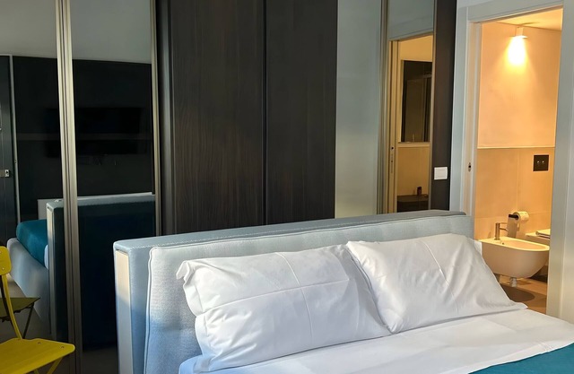 Apartment 'Luxury Room' with Sea View, Wi-Fi and Air Conditioning