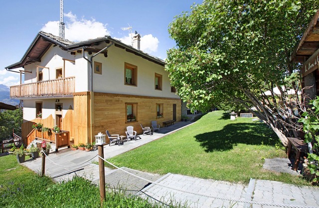 Apartment 'Maison Grange 1' with Mountain View, Shared Garden and Wi-Fi