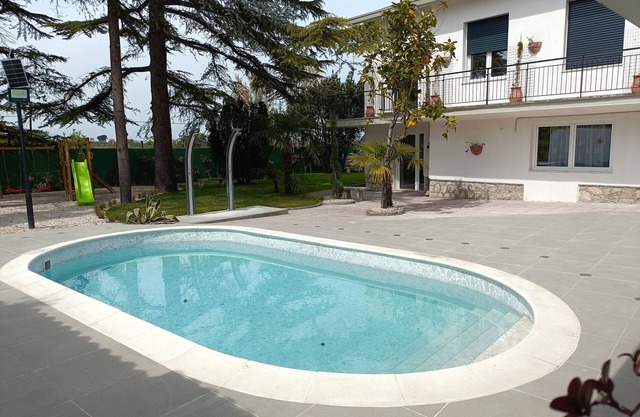 Apartment 'Melograno' with Shared Pool, Wi-Fi and Air Conditioning