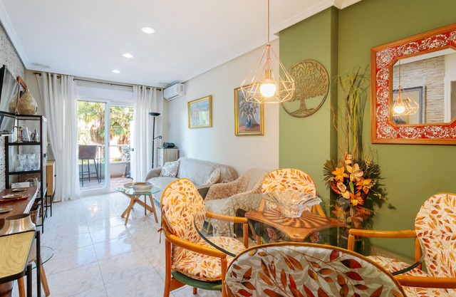 Apartment 'Milada En Santa Pola' with Balcony, Wi-Fi and Air Conditioning