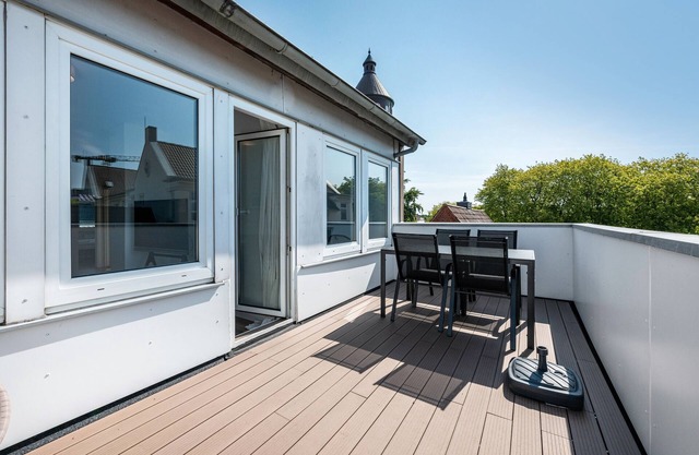 Apartment 'Mit Dachterrasse' with Lake View, Balcony and Wi-Fi