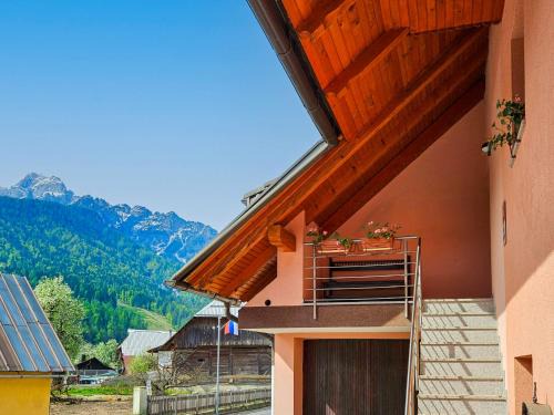 Apartment Pr' Kavač by Interhome