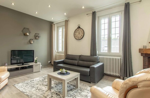 Apartment 'Proche D'annecy' with Private Garden, Balcony and Wi-Fi