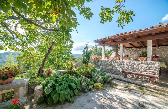 Apartment Pud Oreh in Roc