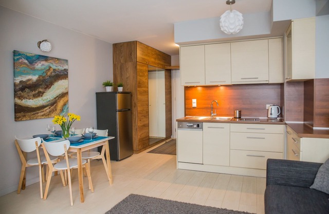 Apartment Riviera 38m2, 4pax, Internet, Terrace, Parking, Lift, AC