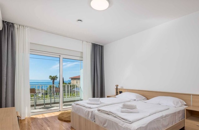 Apartment Rona Erea Ičići C3