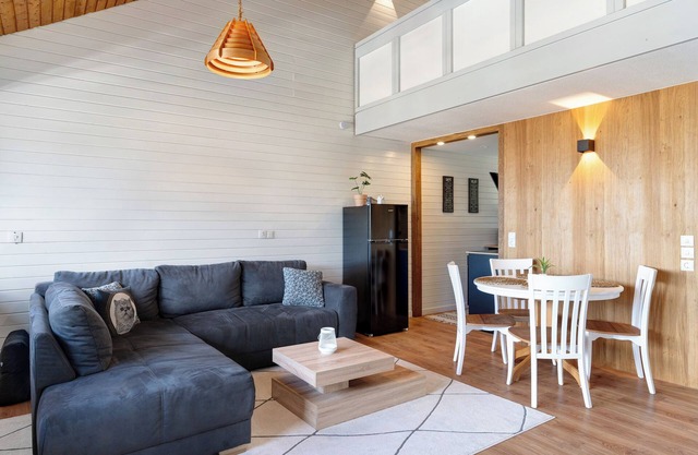 Apartment 'Schwarzwaldtraum' with Mountain View, Community Pool and Wi-Fi
